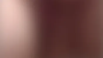 Aus nächster Nähe pissen mit meiner großen Muschi Klappen verbreiten und clit spielen