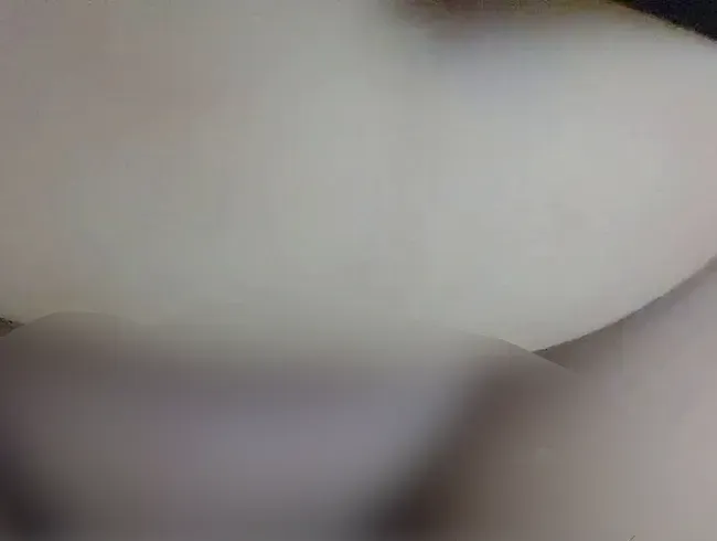 Natursekt. Ich filme mich beim pissen auf der Toilette