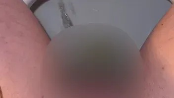 POV: Schau dir aus meiner Sicht an wie ich pisse