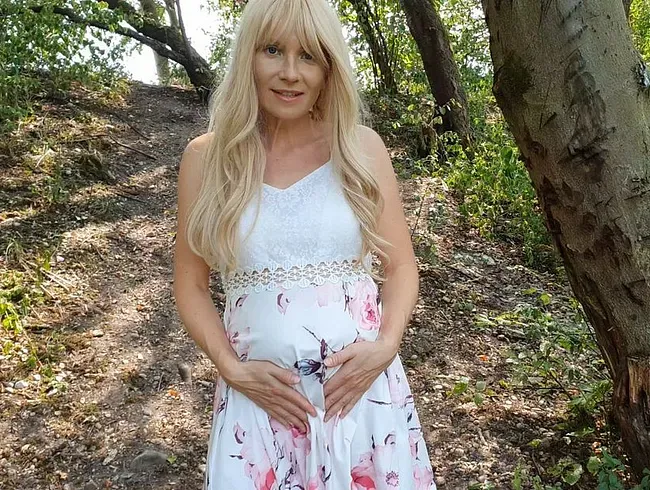 Darf ich das? Ich habe vorher noch nie als Schwangere einfach in die Wildnis gepinkelt!