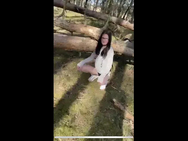 Versuate Teenie-Pissfotze