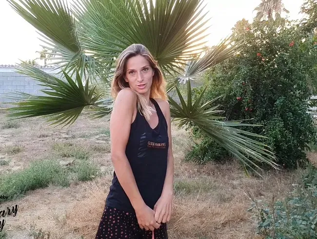 Mit Liebe bewässert, das spezielle Wasser