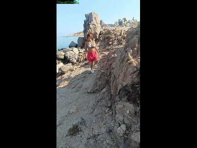 Prächtiger Goldregen und Exhibitionismus an der Klippe 