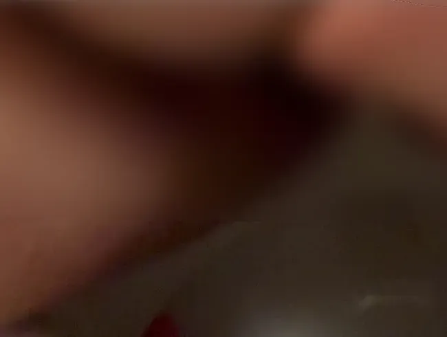 „Golden Obsession – Ganz für dich. Ganz echt.“ NS