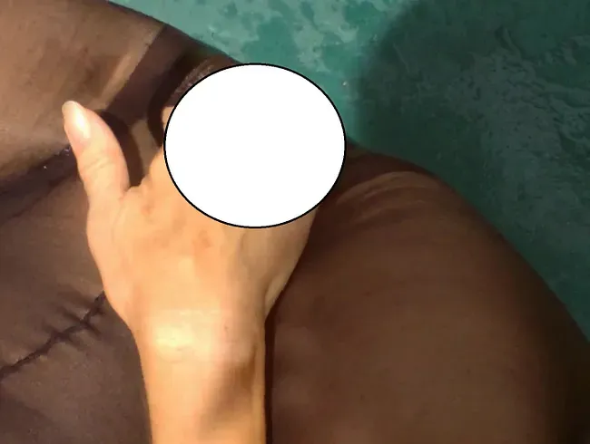 durch die strumpfhose