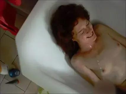 Ich werde in der Wanne vollgepisst und was mache ich danach ?