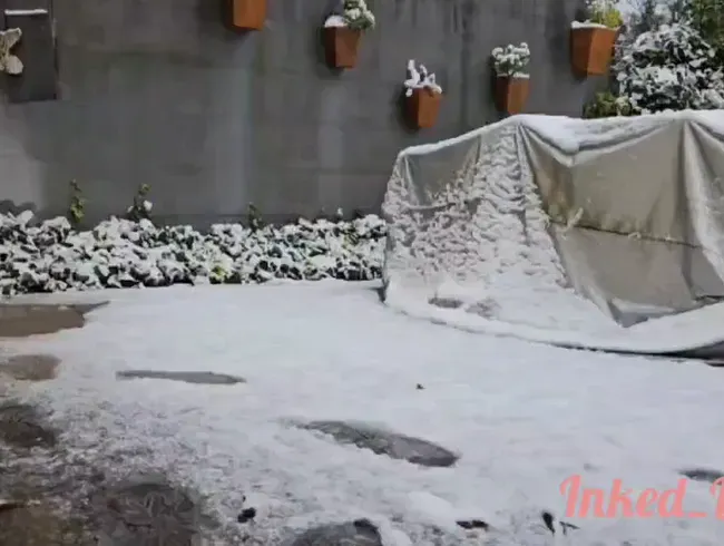 Neujahrspiss im Schnee - frohes Neues