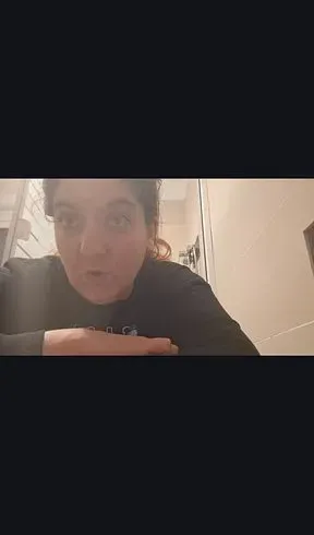 Mach ich das jetzt wirklich? Mein erstes NS in der Dusche