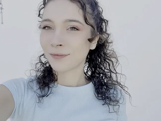 NS Alarm -Behaarte Pussy pisst Terrasse voll!!!