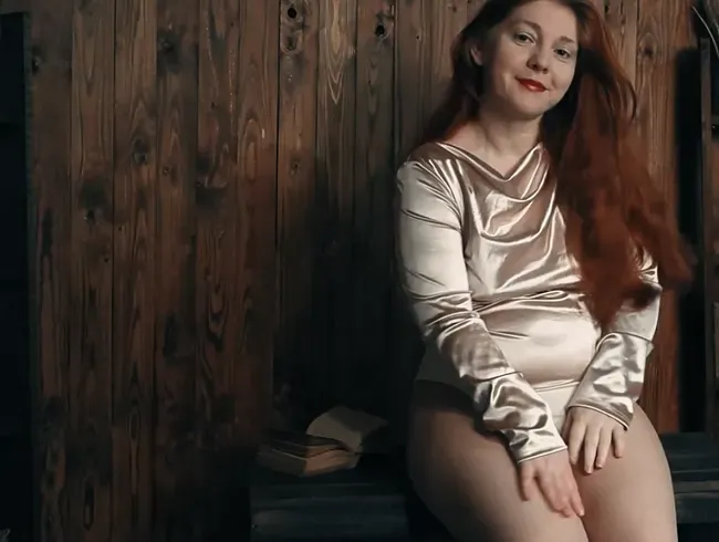 Satin-STUTE gibt dir ihre PISSE !