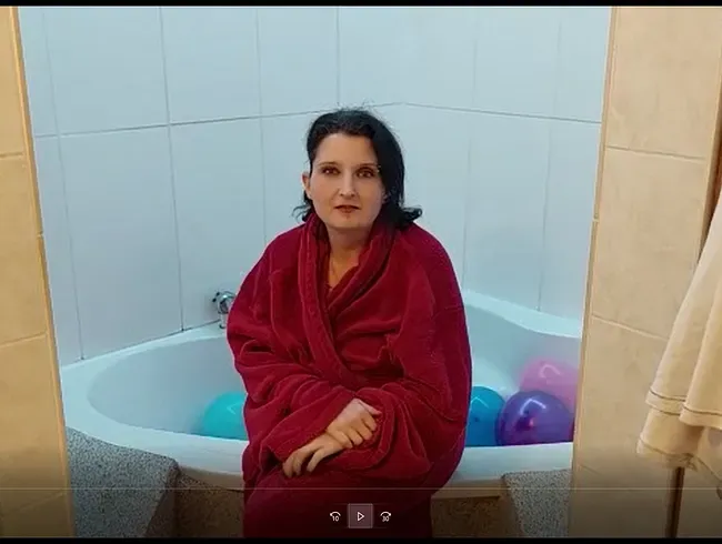 Schrill Bunt und der Sekt der Göttin