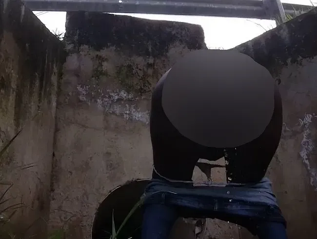 Harnnotfall auf der Straße, starker Harndrangmmmmmm