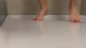 Natursekt in der Dusche, wer möchte darunter liegen?