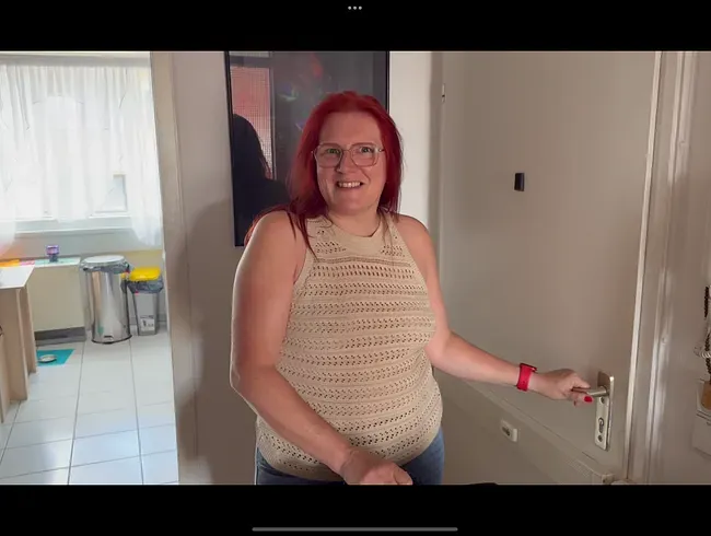 Was eine geile Piss-Orgie. Das erste Mal angepisst von einem Mann