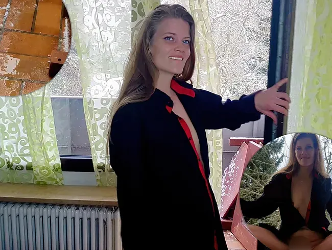 MuFuMilf's geile Winter-Piss-Show auf dem Balkon