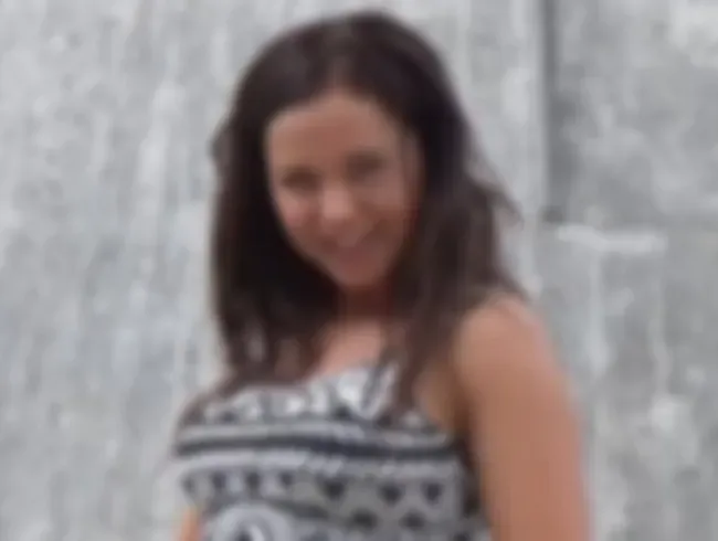 Dicke Titten und eine mega feuchte Fickspalte, so muss das sein!