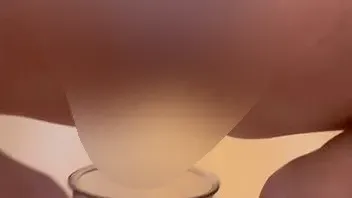 Heute Morgen wollte ich unbedingt wissen wieviel Urin ich doch tatsächlich in mir halten kann