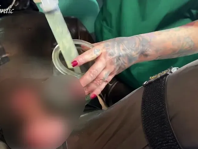 Zwangsernährung der besonderen Art