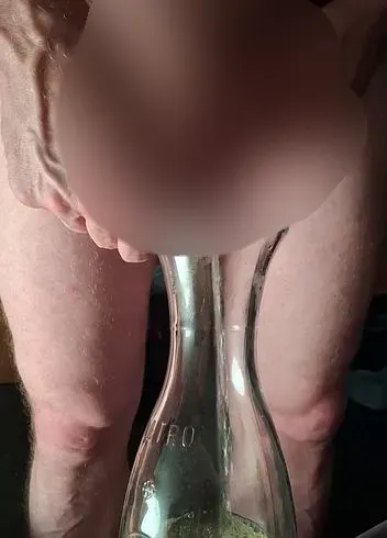 Sunny hat für mich in eine Flasche gepinkelt