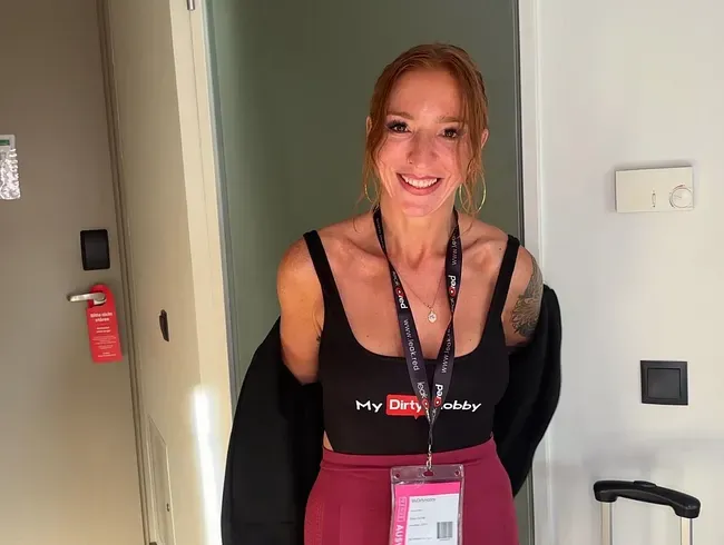 Du wolltest es schmutzig? Nach der Venus-Party läuft mein Gold direkt über dein Gesicht!