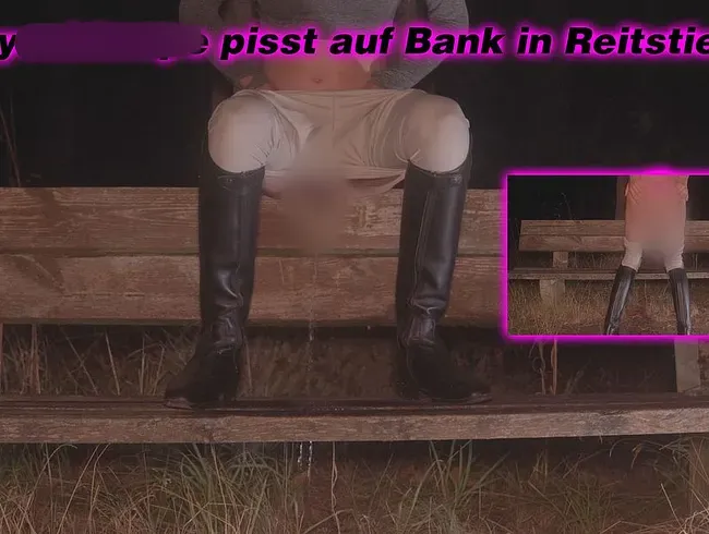 Sissyschlampe pisst auf Bank in Reitstiefeln und Leggings