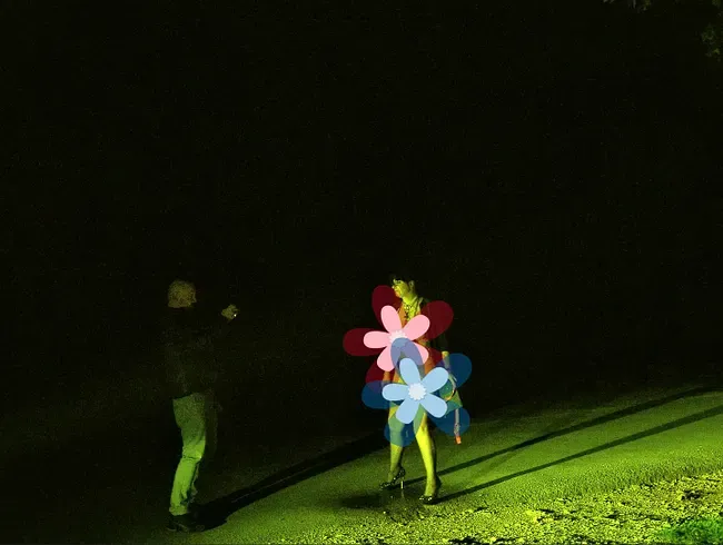 Entfernen Sie alle verbleibenden Überreste der Menschheit, die sie an ihren wahren Zweck in dieser W