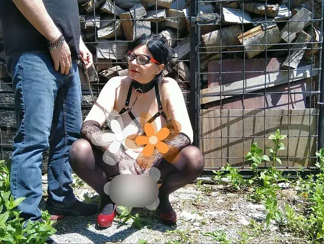 Es ist Freitag und ich bin in der Stimmung, meine Hure in ihre Schranken zu weisen.