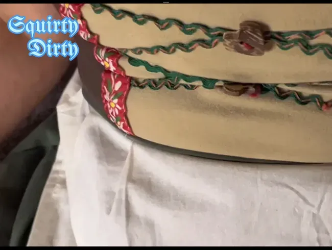 Das Dirndl hoch und los gepisst, o‘zapft is!