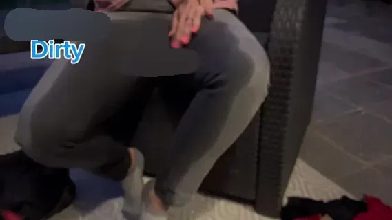 Ich war shoppen! Und wie es sich gehört, habe ich erstmal in die neue Jeans gepisst!