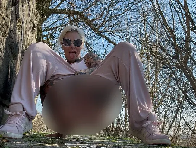 OUTDOOR PISS! Na willst du meine geile Pisse?