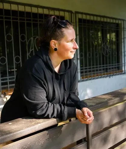 Im Stehen gepisst, während ich die Aussicht genossen habe. Von hinten beim Pissen gefilmt