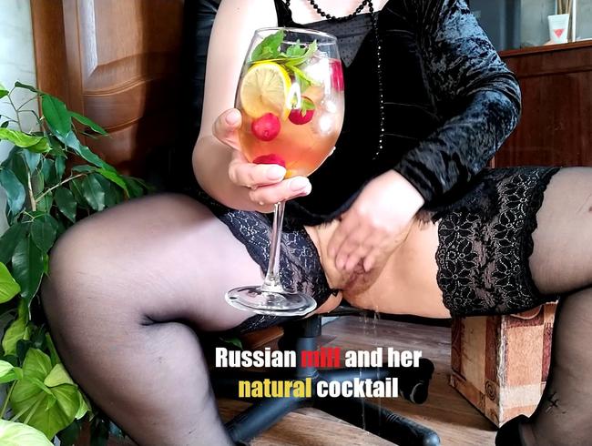 Russian milf and her natural cocktail
